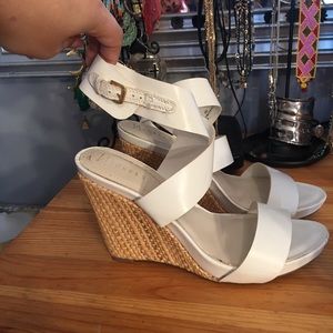 White leather wedges SIZE 9 with wicker heel